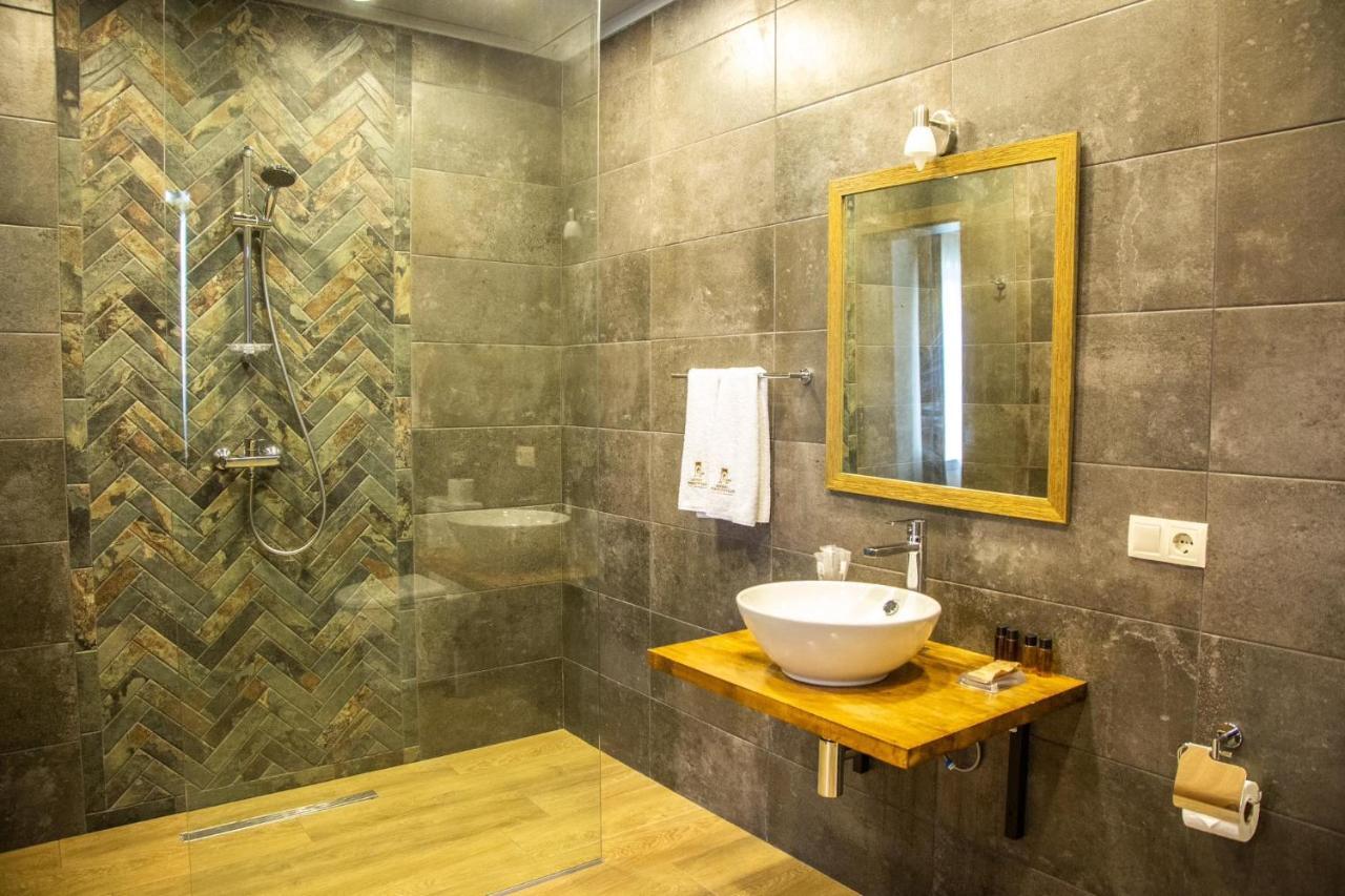 Giorgi Ushikishvilis Chateau-Marani Akhmeta Extérieur photo