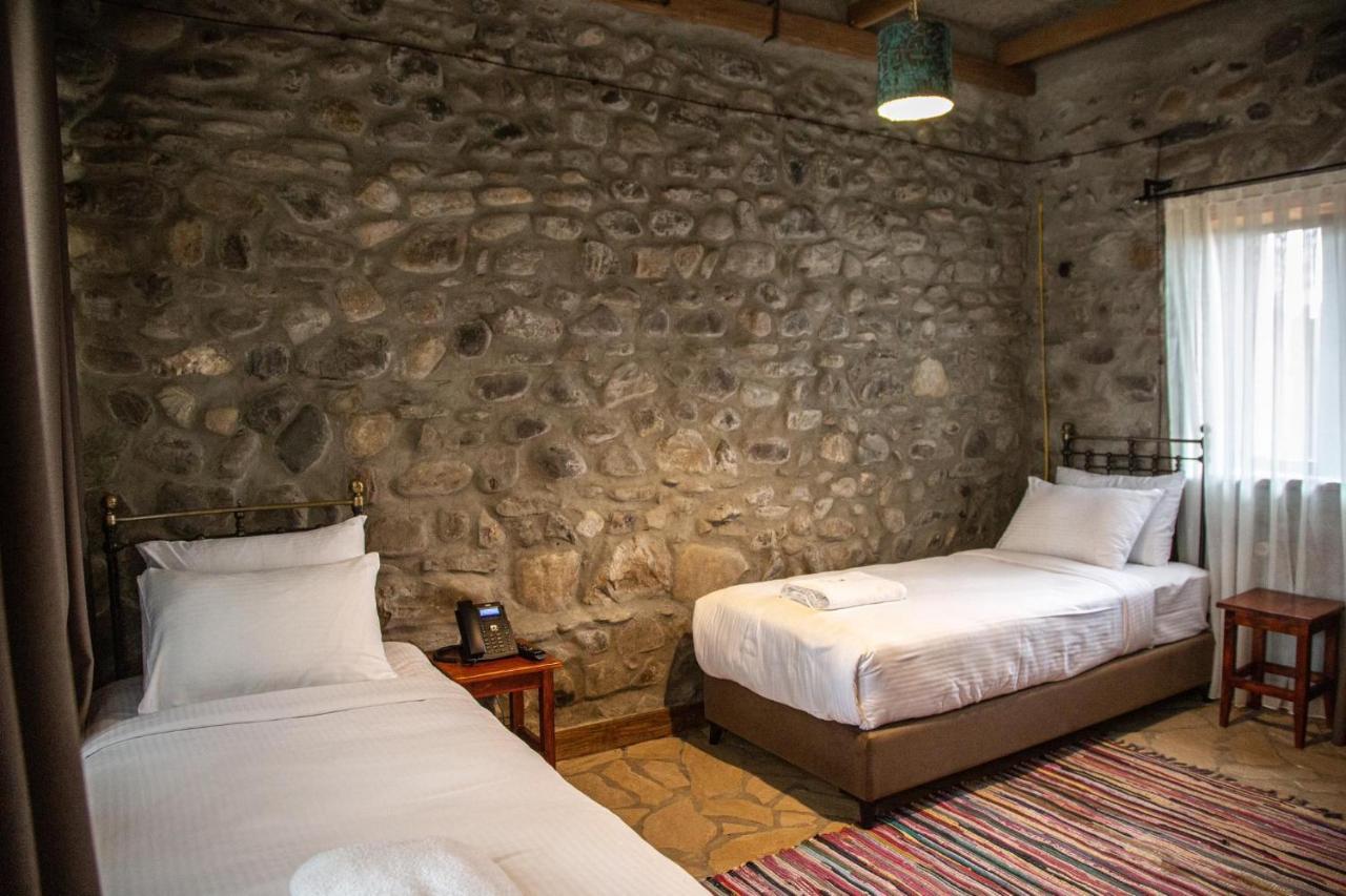 Giorgi Ushikishvilis Chateau-Marani Akhmeta Extérieur photo
